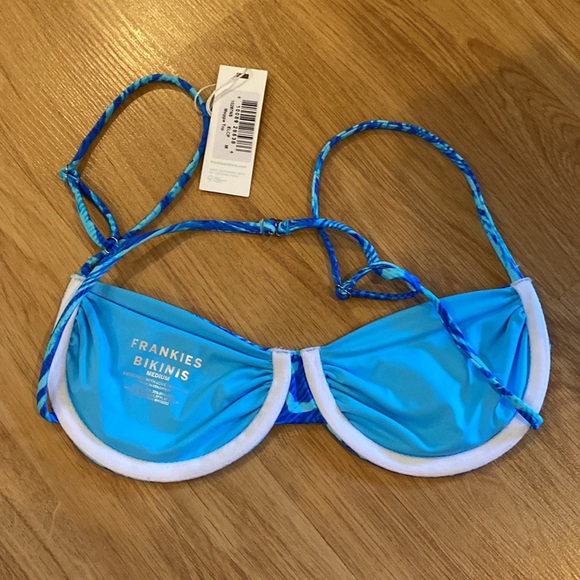 Frankie’s bikinis “Maggie” Underwire Bikini Top in electric - Picture 4 of 5